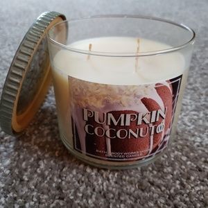 Pumpkin coconut candle